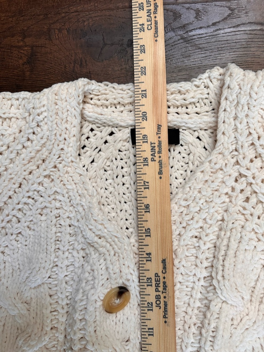 Aakaa Cream Knit Cardigan Sweater cable pattern on front SUPER SOFT M like new - Picture 14 of 17